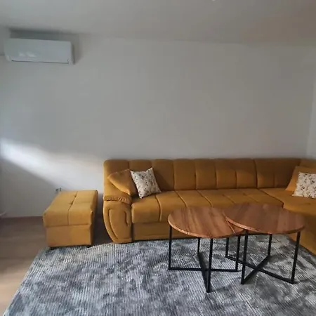Apartment Golic *